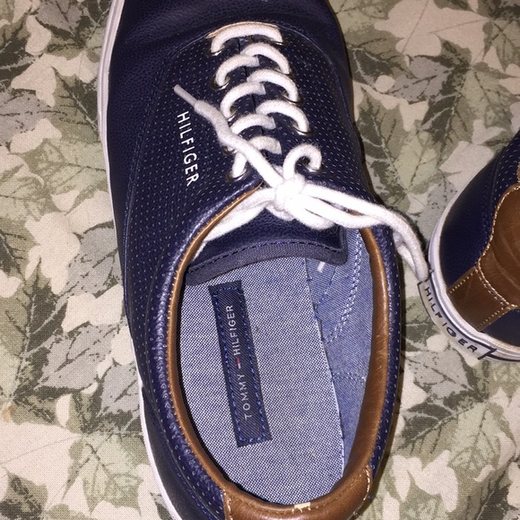 Worn twice - Picture 2 of 3